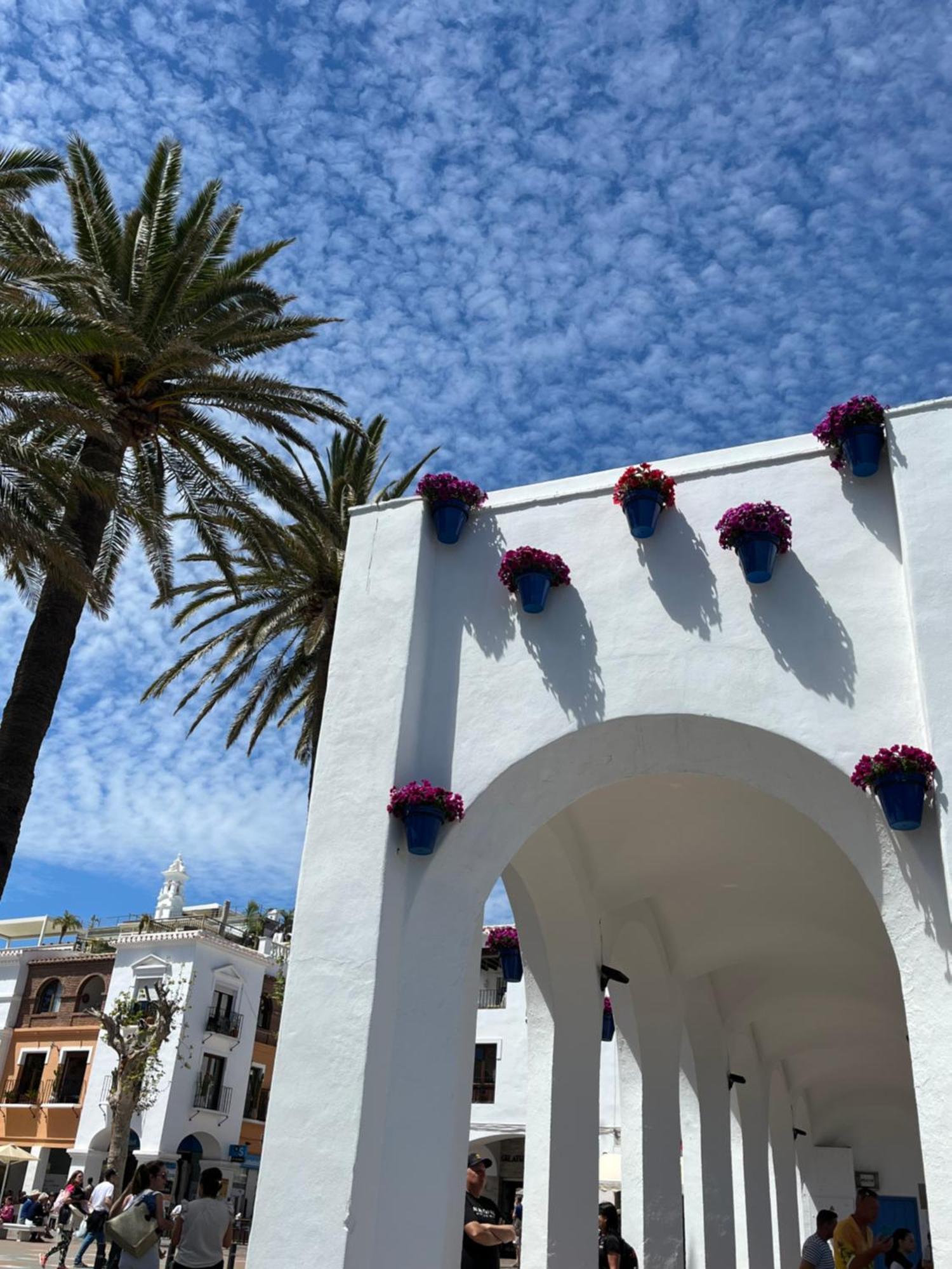 Sea & Pool View Garden Apartment Las Palmeras Nerja Eksteriør billede